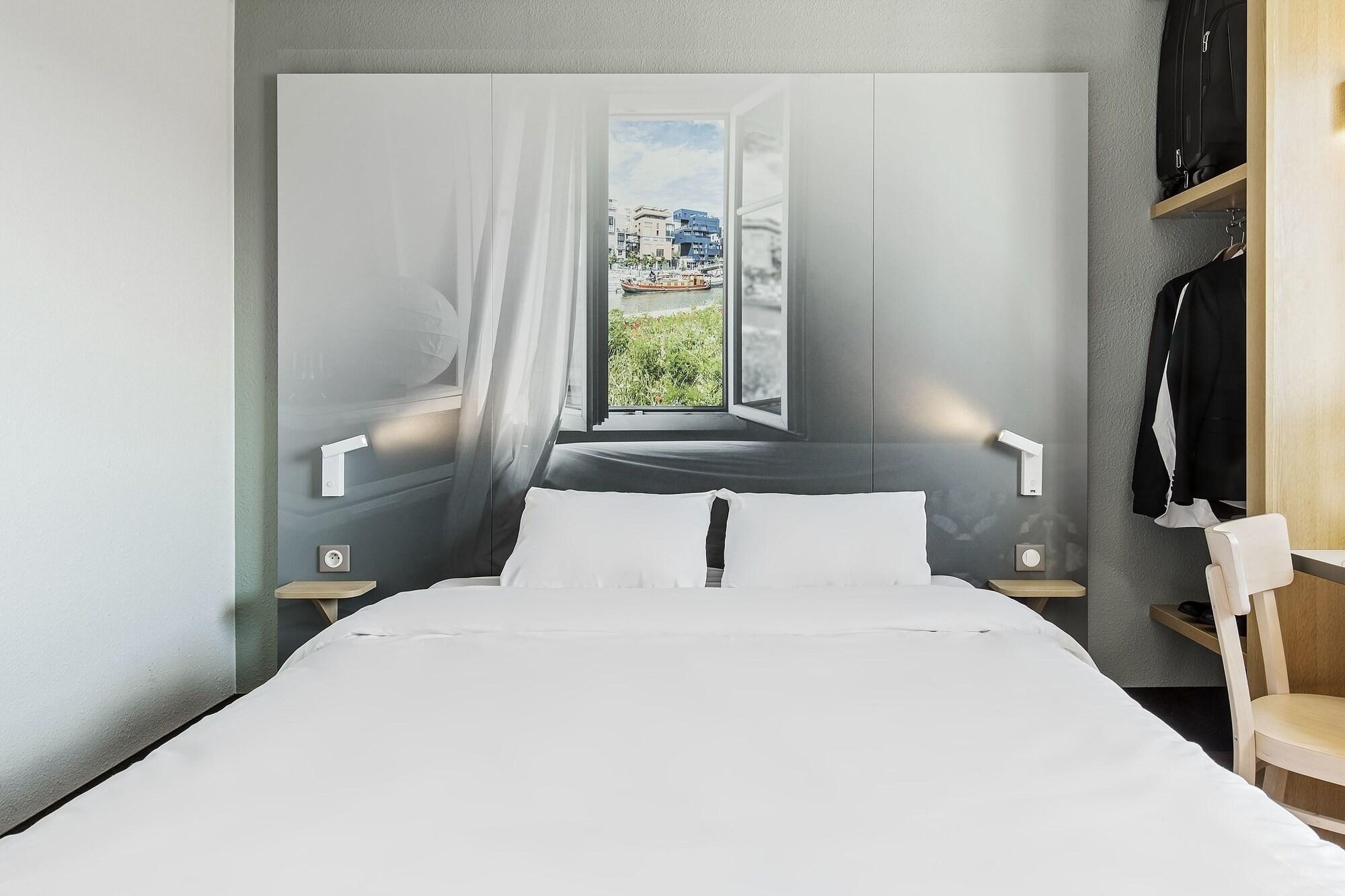 B&B Hotel Lyon Grand Stade Meyzieu Esterno foto